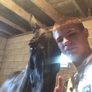 Meet your Posher, Simon